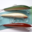 WR 130, druh 2051 (uprost�ed), d�lka 130 mm, 20 g. Montovan� s 2 trojh��ky. Plovouc�. V�robce ZNAK HK. Nesignov�no. Origin�ln� vakuov� balen� na kart�.