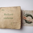 Mu�kov� n�stavce, druh 4002, d�lka 2 yds, medium, 12 kus�.