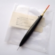 V 3, druh 3191, celkov� d�lka 140 mm, z�t� 7 g. Barevn� varianta b�lo-�ern�. V�robce ZNAK HK. Origin�ln� balen� v plastov�m s��ku.