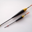 Balzov� spl�vek, zleva celkov� d�lka 185 mm, z�t� 4,5 g a 115 mm, z�t� 0,7 g. Barevn� varianta �luto-�ern�.