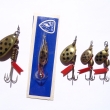 ERBS, zleva druh 1162 (6,34 g), druh 1160 (3,84 g) a druh 1183 (2,55 g). Mosazn� s �ern�mi te�kami. Nesignov�no nebo signace RYNA. V�robce ZNAK HK.
